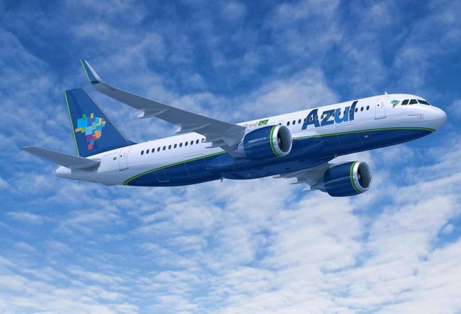 azul-airlines-clouds-flying-pooin23gc6ygf52z