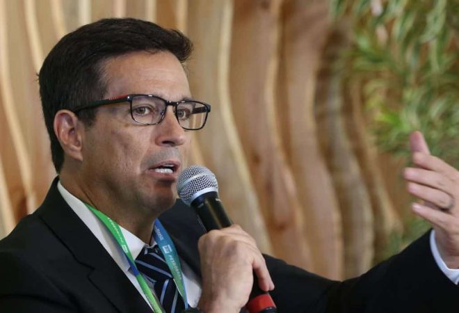 O presidente do Banco Central, Roberto Campos Neto discursa no congresso Mercado Global de Carbono, no Jardim Botânico, zona sul do Rio.