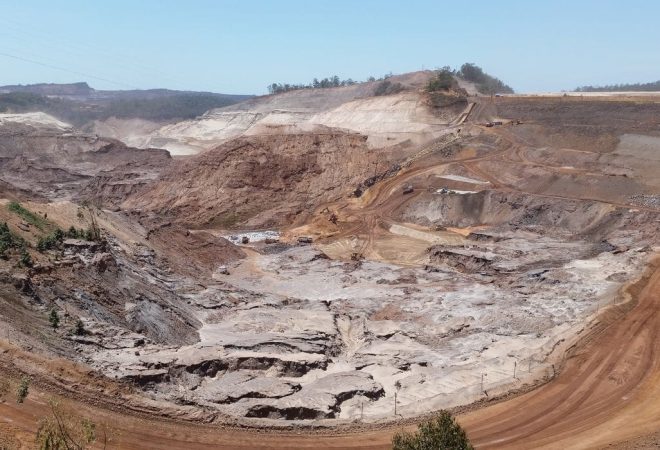 Mariana/MG - Moradores atingidos pelo rompimento da barragem do Fundão ainda não sabem quando serão indenizados pela Samarco (Léo Rodrigues/Repórter da Agência Brasil)