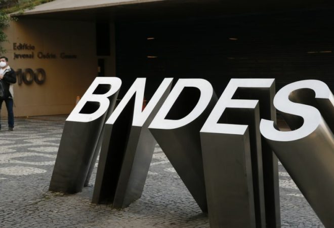 Rio de Janeiro - Edifício sede do BNDES, Banco Nacional de Desenvolvimento Econômico e Social, no Centro do Rio. (Fernando Frazão/Agência Brasil)