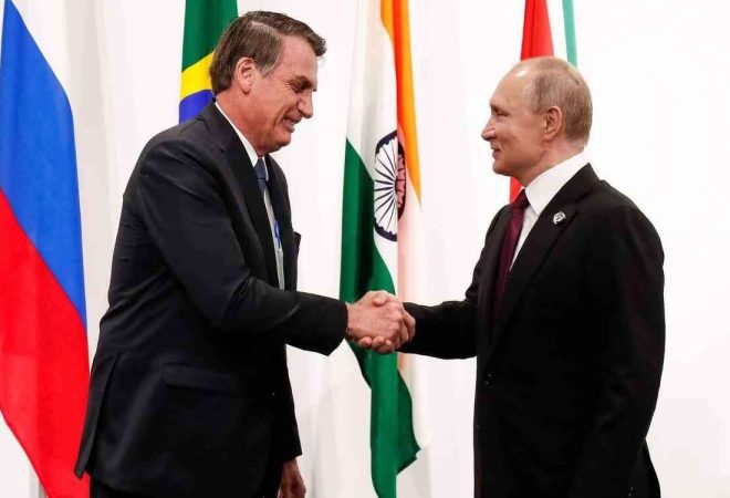 bolsonaro-cumprimenta-putin_1_68448
