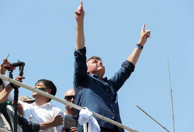 bolsonaro discursa na esplanada em 7_09