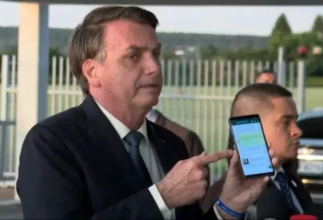 bolsonaro no celular