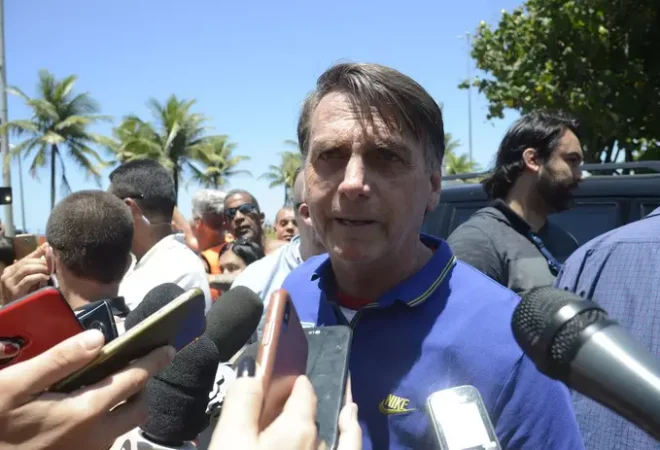 bolsonaro_jornalistas-1hbm0y79jsvg3