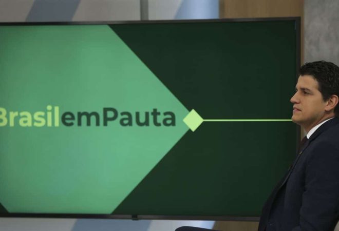 O ministro da Infraestrutura, Marcelo Sampaio, é o entrevistado do programa, Brasil em Pauta, na TV Brasil