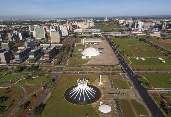 brasilia-aerea-catedral