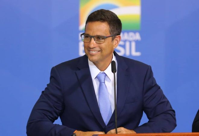Presidente do Banco Central, Roberto Campos Neto, discursa durante cerimonia de sanção da Lei da Autonomia do Banco Central