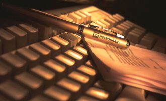 caneta_e_teclado