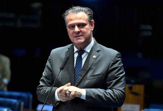 carlos favaro