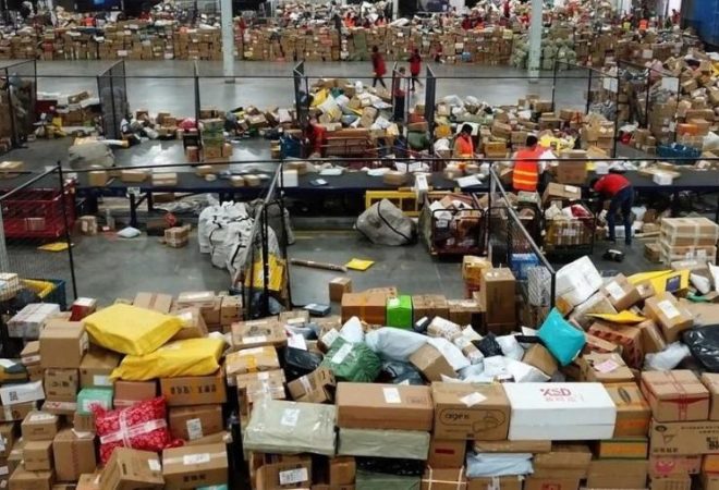 centro-logistico-na-periferia-de-pequim-estagio-inedito-do-e-commerce---imagem-maior-1615404949809_v2_900x506
