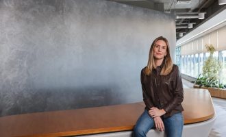 Rafaela Rezende, CEO da Decolar no Brasil: “A tecnologia está no nosso DNA. Investimos, em média, anualmente mais de 100 bilhões de dólares em tecnologia” (Decolar/Divulgação)