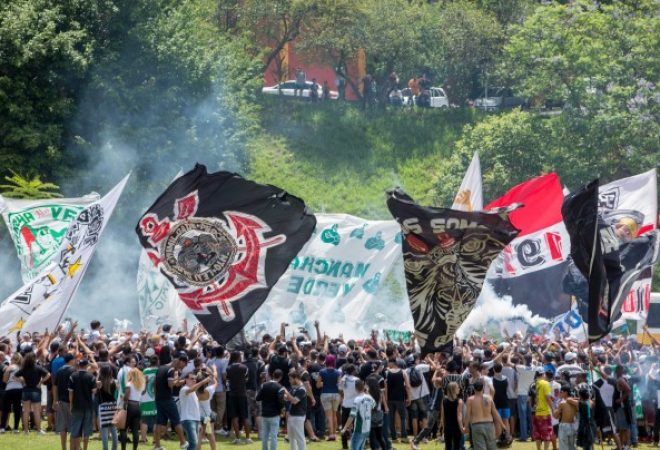 cerca_de_200_integrantes_de_organizadas_foram_ao_sb