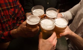 cerveja brinde