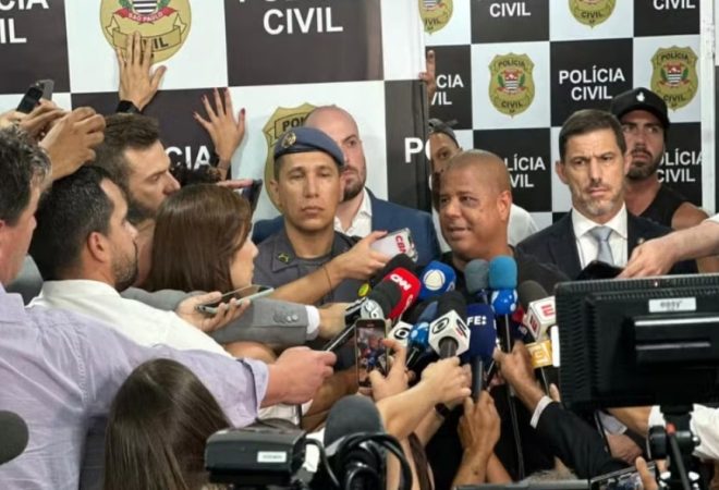 coletiva marcelinho