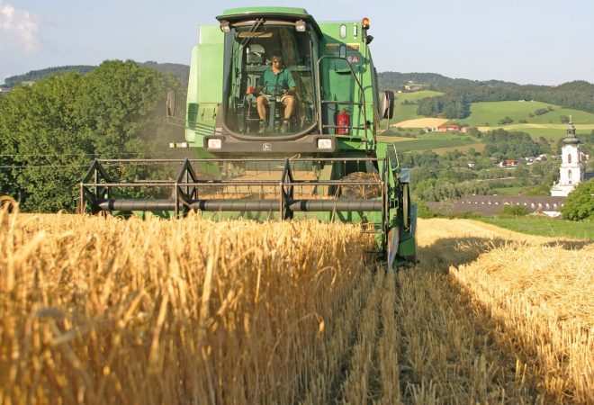 combine-harvester-7377526_1280