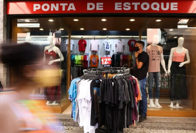 comercio_na_saara_reabre_no_rio_tnrgo_abr_0904216706
