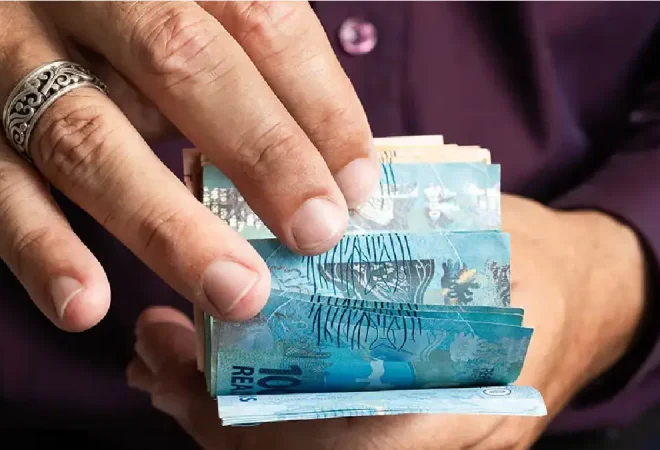 como-a-isencao-do-ir-ate-5-mil-impacta-no-seu-salario-e-como-investir-o-dinheiro-extra