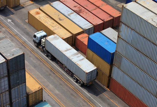 container operation in port series