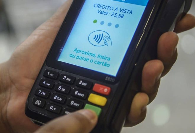 Máquina de cartão crédito e débito