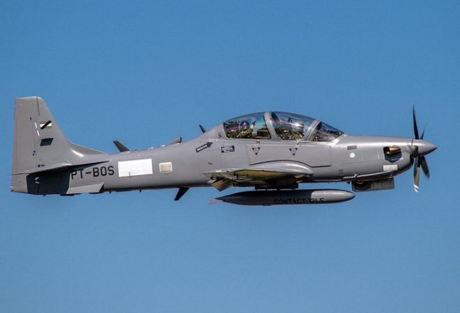 embraer-a-29-tucano-uruguai_widelg