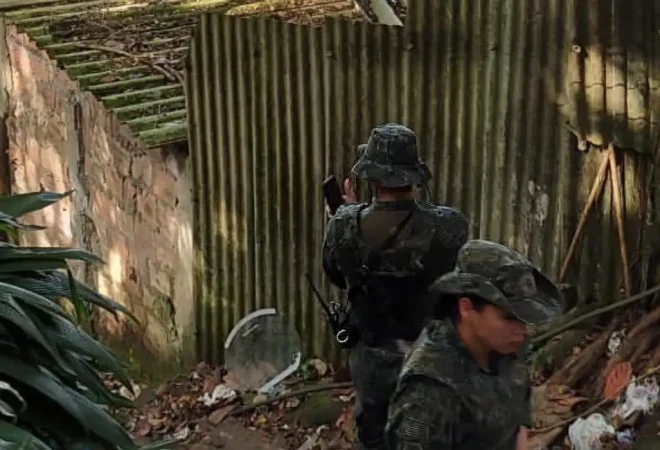 f2jnljwxqaeko-i-topaz
