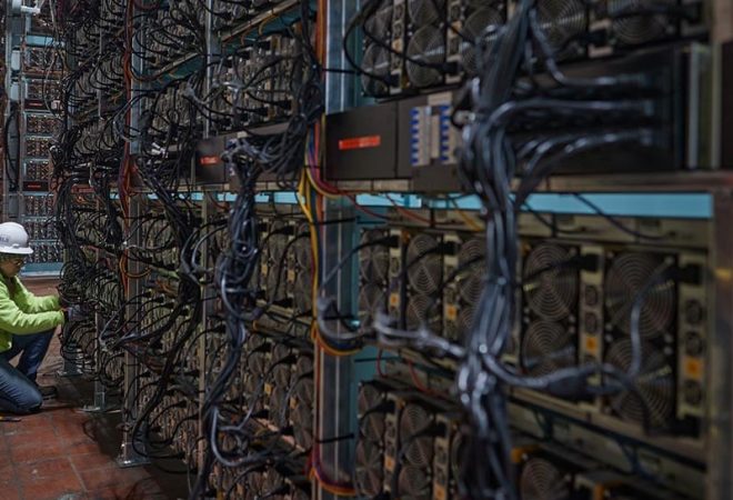fazenda-de-mineracao-de-bitcoin-faz-aquecer-lago-em-nova-york