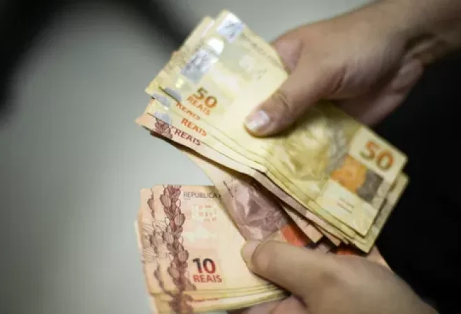 finanças dinheiro famílias