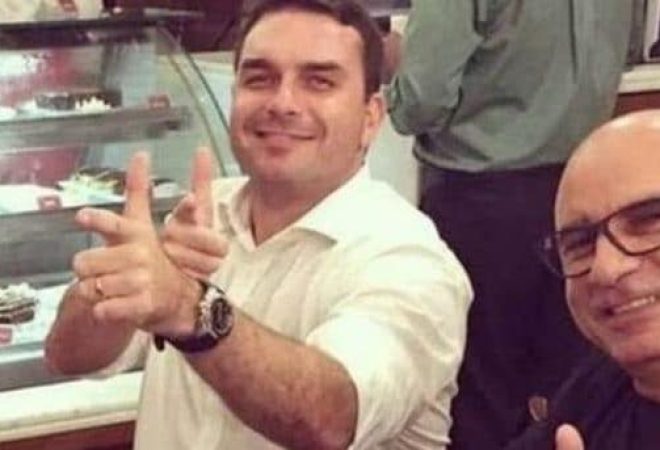 flavio bolsonaro e fabricio queiroz