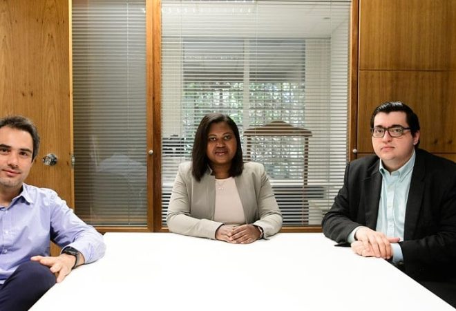 Diretores da Instituição Fiscal Independente (IFI), do Senado Federal concedem entrevista.(E/D):
diretor da Instituição Fiscal Independente (IFI), Daniel Veloso Couri;
diretora da Instituição Fiscal Independente (IFI), Vilma da Conceição Pinto;
diretor-executivo da Instituição Fiscal Independente (IFI), Felipe Salto.Foto: Pedro França/Agência Senado