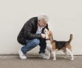 freepik_idoso-com-seu-cachorro