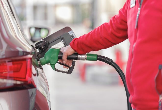 gas-station-8626683_1280