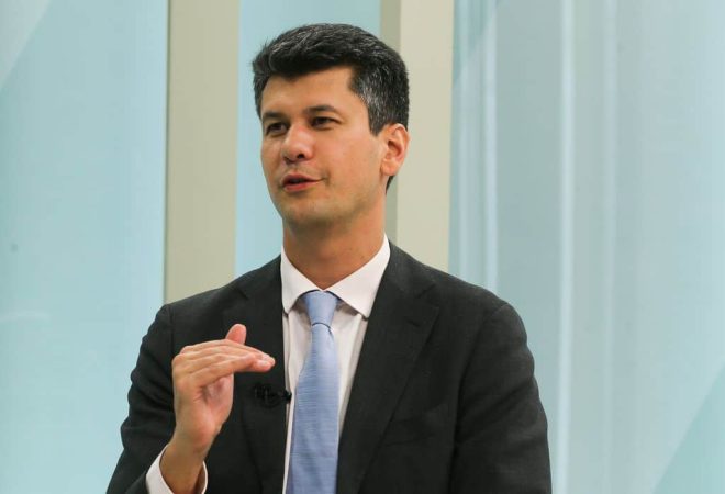 participa do programa Brasil em Pauta  na TV Brasil