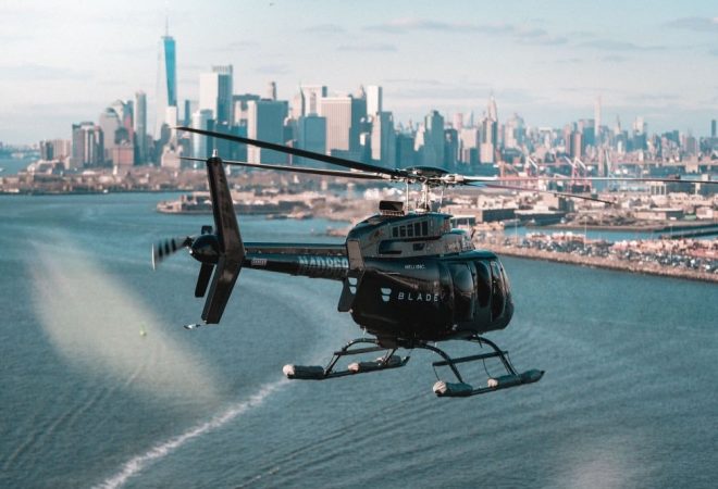 heli-flying-9c15c5f650a358211d95e04ba0c8a09c7f80c5799282fdfbc564c6a352394d22