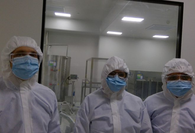 inspetores-da-anvisa-na-area-de-producao-do-ifa-biologico na china