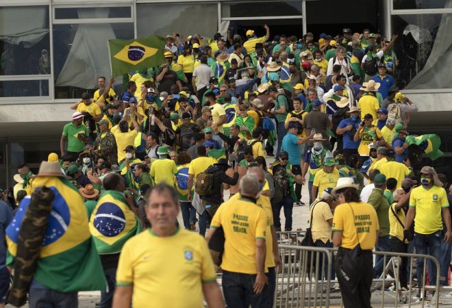 Matéria especial um mês dos atentados golpistas