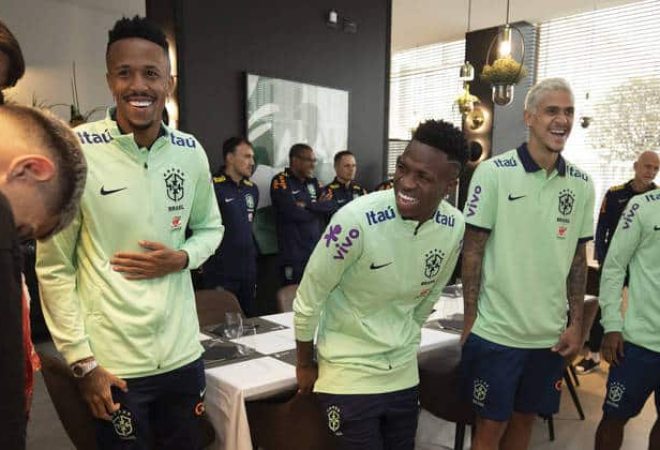 jogadores-apresentacao-chegada-turim-copa-do-mundo-14112022104353486