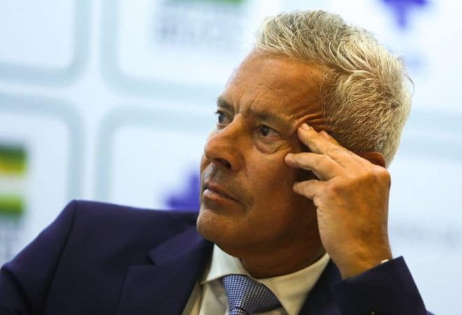 O secretário executivo, João Gabardo dos Reis, durante divulgação de dados atualizados sobre o novo Coronavírus