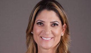 laura oliveira