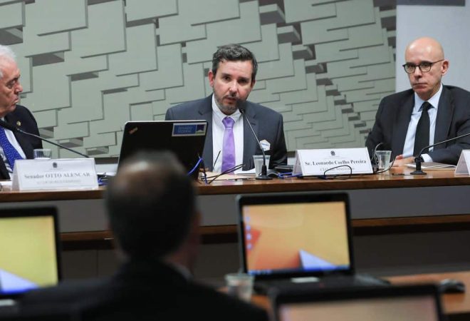Brasília (DF) 28/03/2023 Comissão de Assuntos Econômicos do Senado duranre audiência pública sobre a dívida no balanço das Lojas Americanas. Participaram o CEO das Americanas, Leonardo Coelho Pereira, o ex-CEO das Americanas, Sérgio Agapito Lires Rial e o presidente da Comissão de Valores Mobiliários (CVM), João Pedro Barroso do Nascimento.