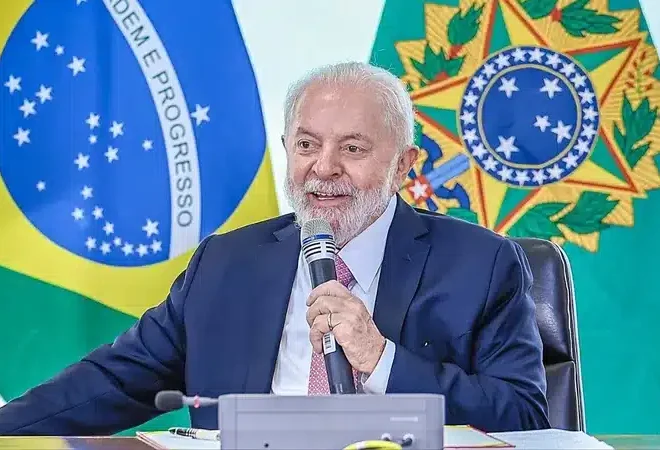lula-163621_800x450