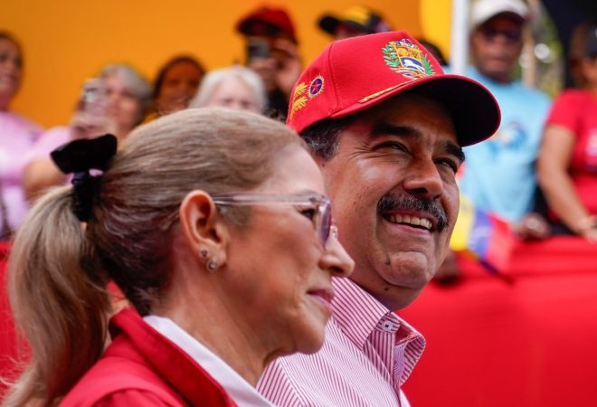 maduro e cilia flores_fotos públicas