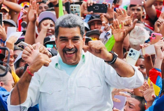 maduro_23_07_24_caracas_comicio_fotos_publicas