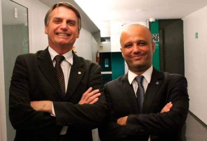 major-vitor-hugo-jair-bolsonaro-1