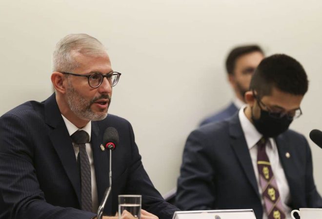 O ministro da Educação, Victor Godoy Veiga, participa de audiência pública conjunta,  promovida pelas comissões de Educação; Fiscalização Financeira e Controle; e do Trabalho; todas da Câmara dos Deputados.