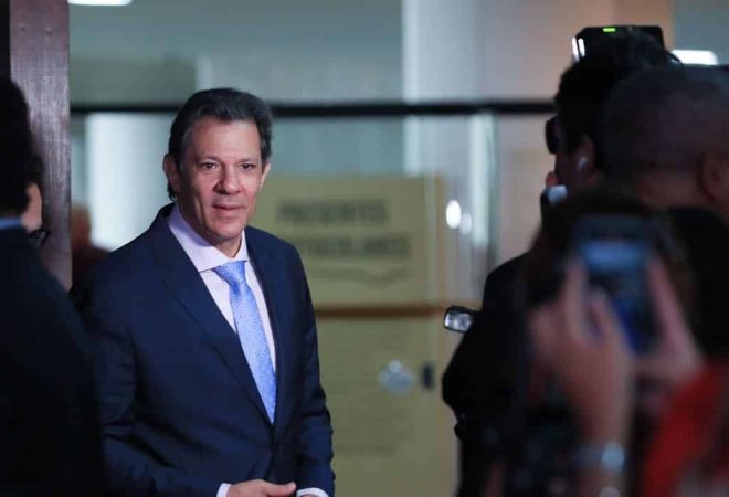 Brasília (DF) 30/03/2023 Ministro da Fazenda, Fernando Haddad, no Senado para reunião com Presidente do Senado, Rodrigo Pacheco e líderes de partido.