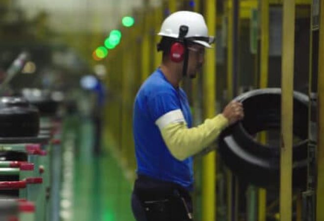sumitomo pneus empresa