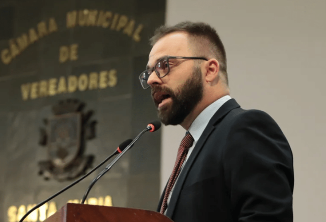 o-diretor-de-administracao-e-planejamento-do-cade-ricardo-lovatto-blattes-1715275533205_v2_900x506