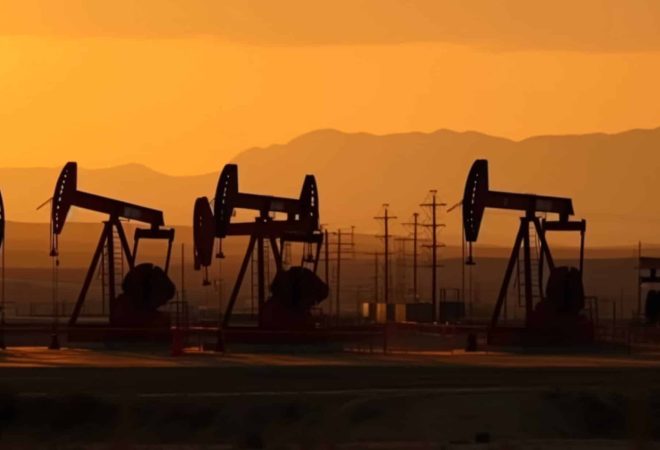 oil-rigs-sunset-created-with-generative-ai-freeepik1
