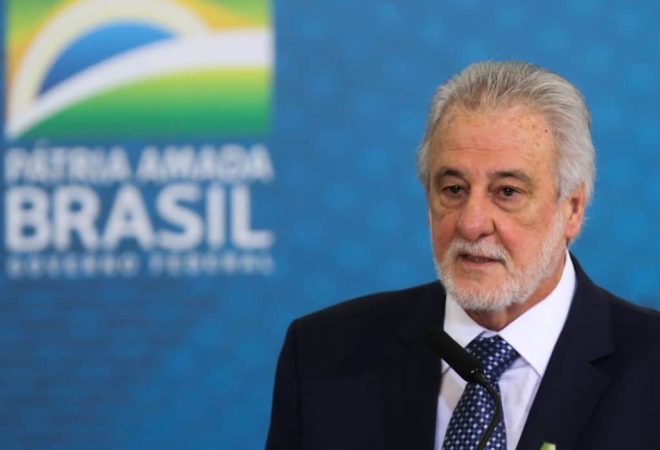 O presidente do SEBRAE, Carlos Melles, discursa durante a abertura da Semana das Comunicações no Palácio do Planalto.