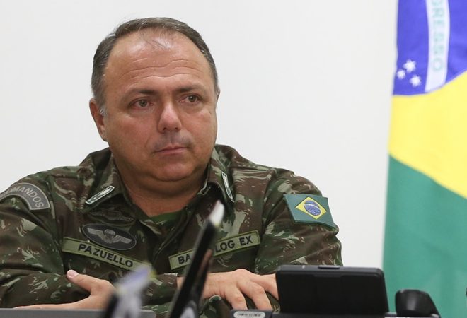 O General Eduardo Pazuello e o ministro da Casa Civil, Eliseu Padilha, durante reunião sobre a Operação Acolhida, Inserção Socioeconômica dos Imigrantes Venezuelanos, no Palácio do Planalto.